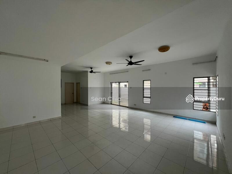 For Sale - Newly Refurbished 2sty Semi D 32x75 Freehold Aman Perdana Klang